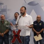 Lluvias dejan ocho vehículos arrastrados y 40 inundados en Juárez; rescatan a familia de 10 integrantes
