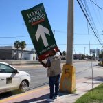 Retira Municipio pendones publicitarios en la avenida Teófilo Borunda