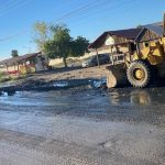 Retoman con maquinaria retiro de tierra en la carretera Juárez–Porvenir